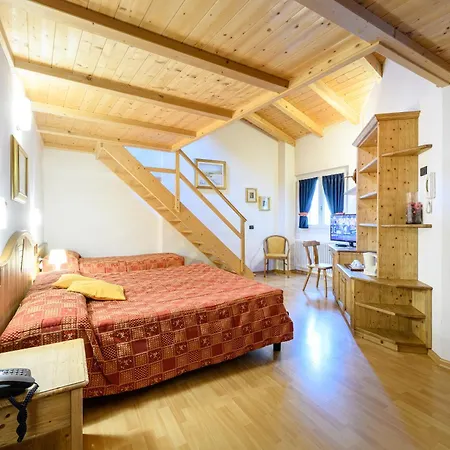 Garni Le Corti Hotel Grosotto