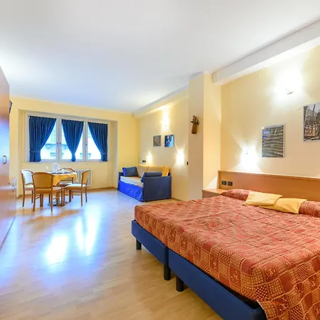 Hotel Garni Le Corti 3*
