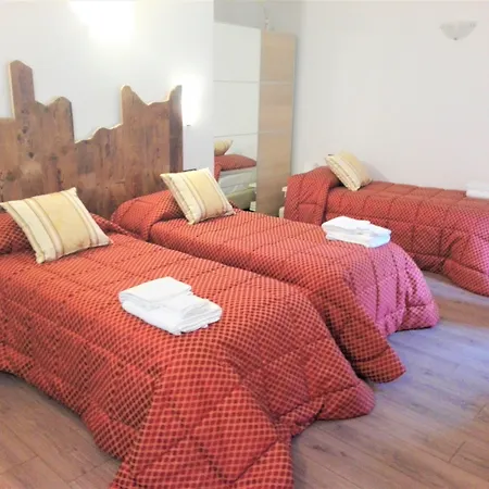 Hotel Garni Le Corti 3*
