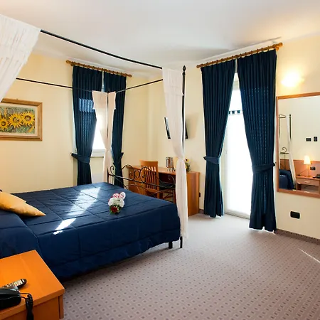 Garni Le Corti Hotel 3*