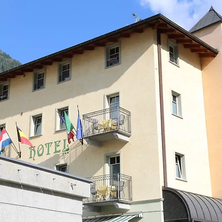 Hotel Garni Le Corti 3*